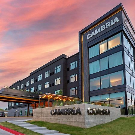 Cambria Hotel Austin Airport Esterno foto