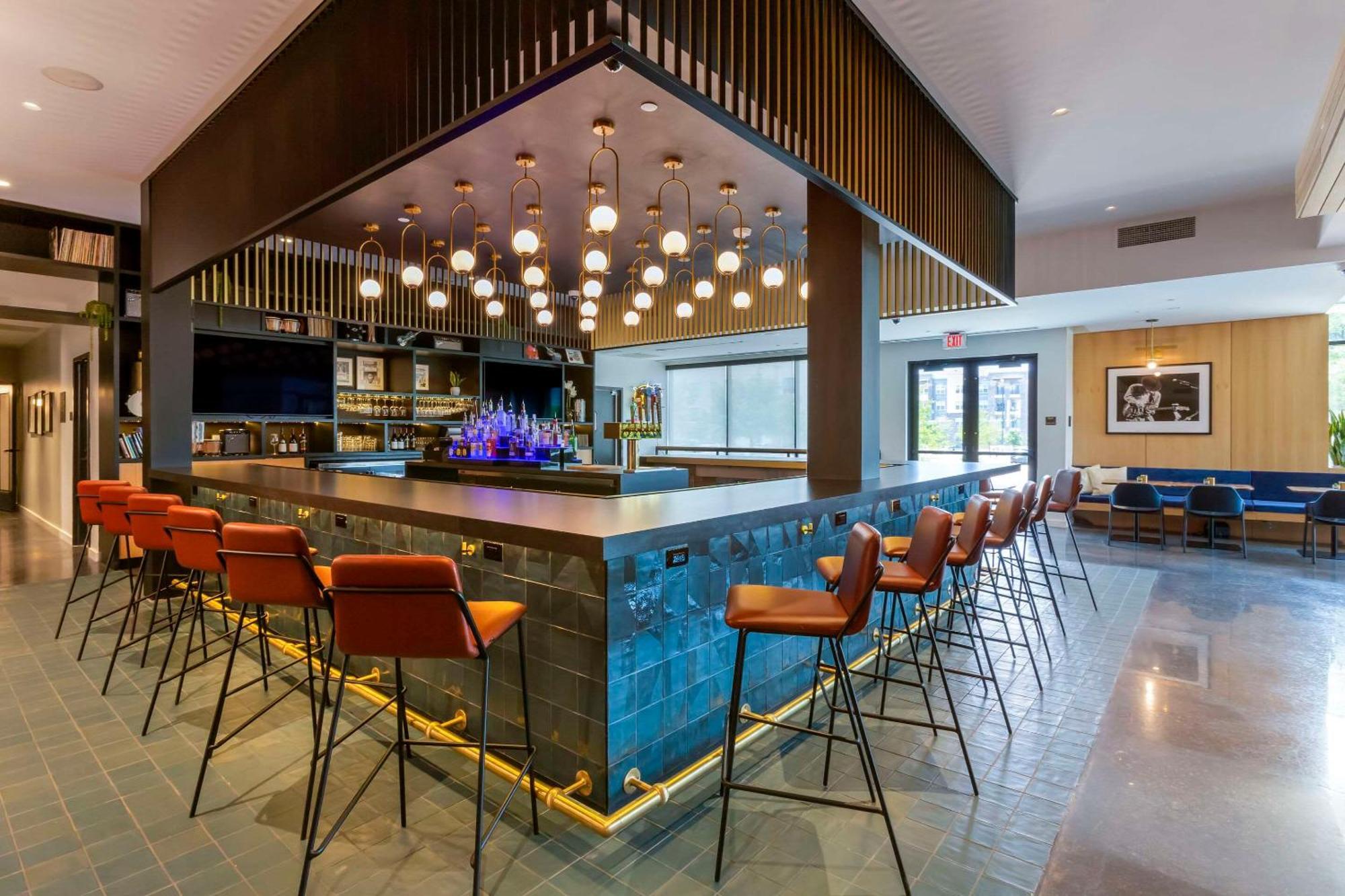 Cambria Hotel Austin Airport Esterno foto