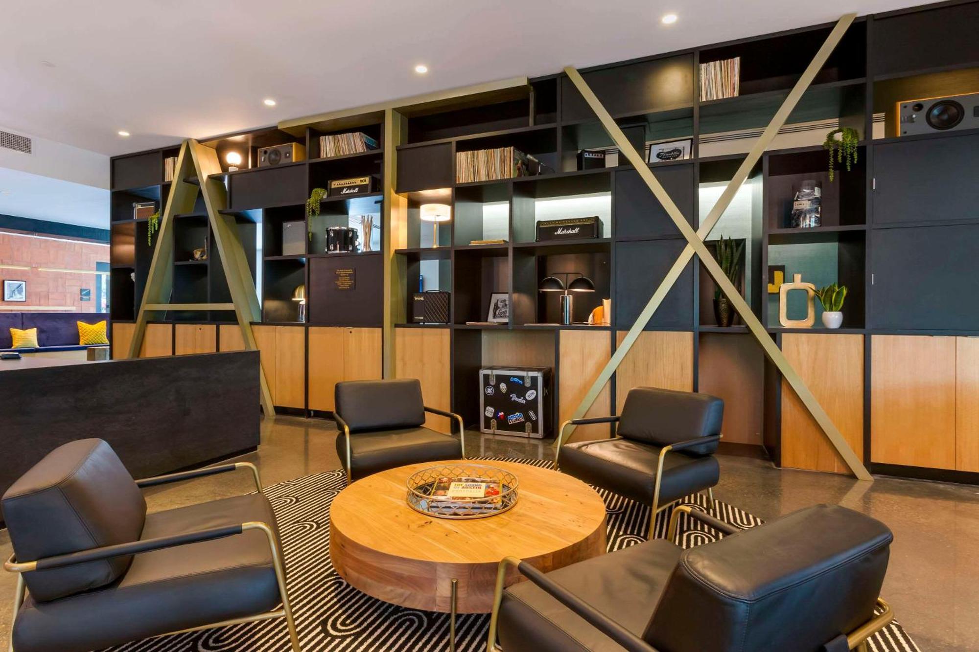 Cambria Hotel Austin Airport Esterno foto